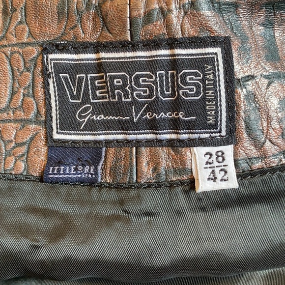 Gianni Versace Vintage Croc Embossed Skirt - Picture 4 of 4